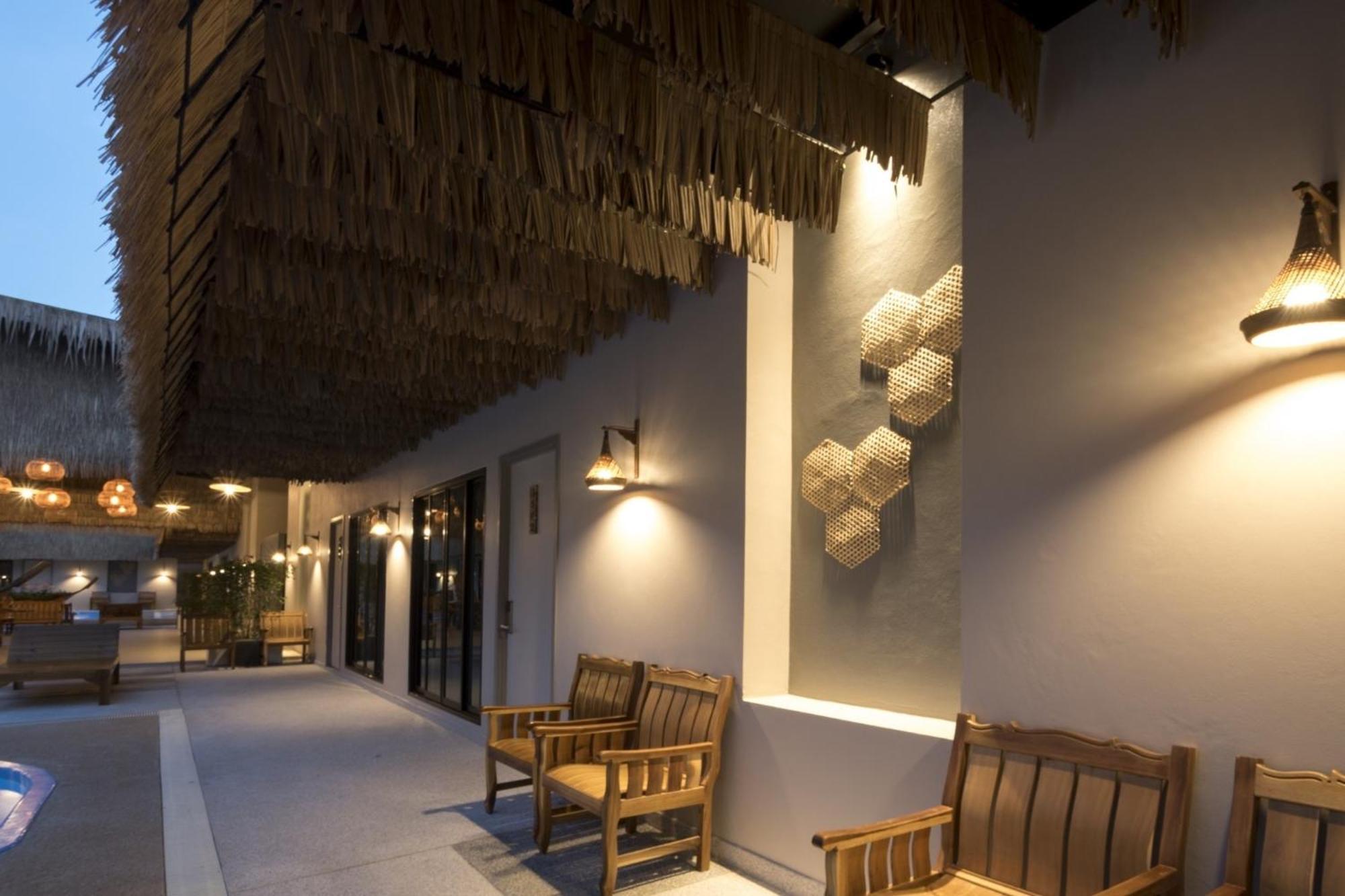 Ozone Villa Phuket Pa Khlok Exterior foto